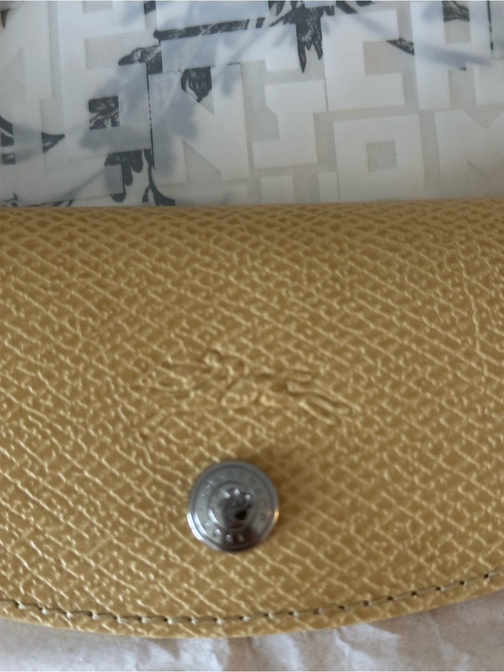 Longchamp Medium With Short Handles New - Picture 2 of 8